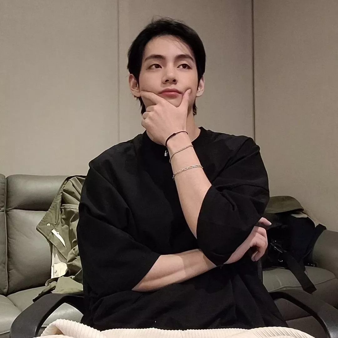 Behind-the-scenes cut of Kim Taehyung (V)