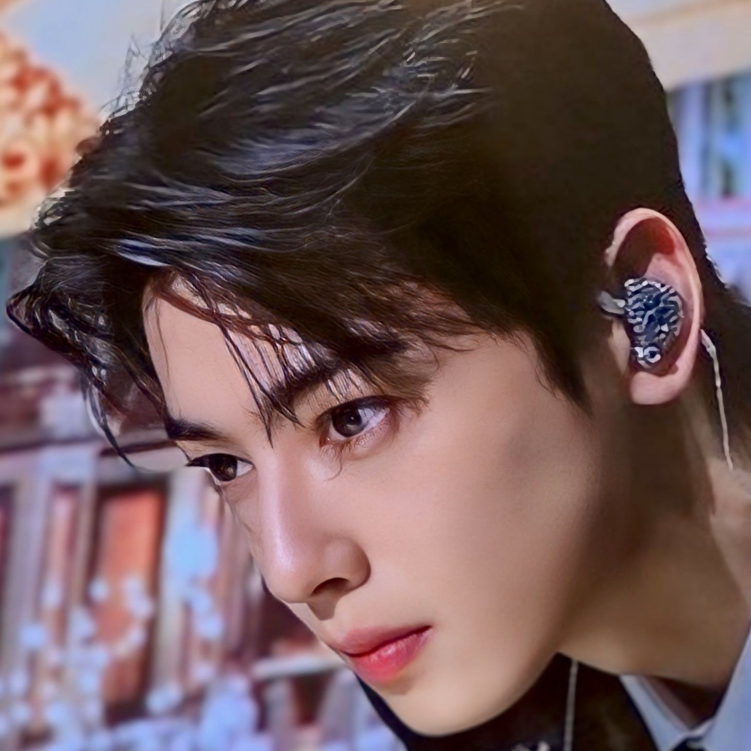 Recent activity shot of Cha Eunwoo