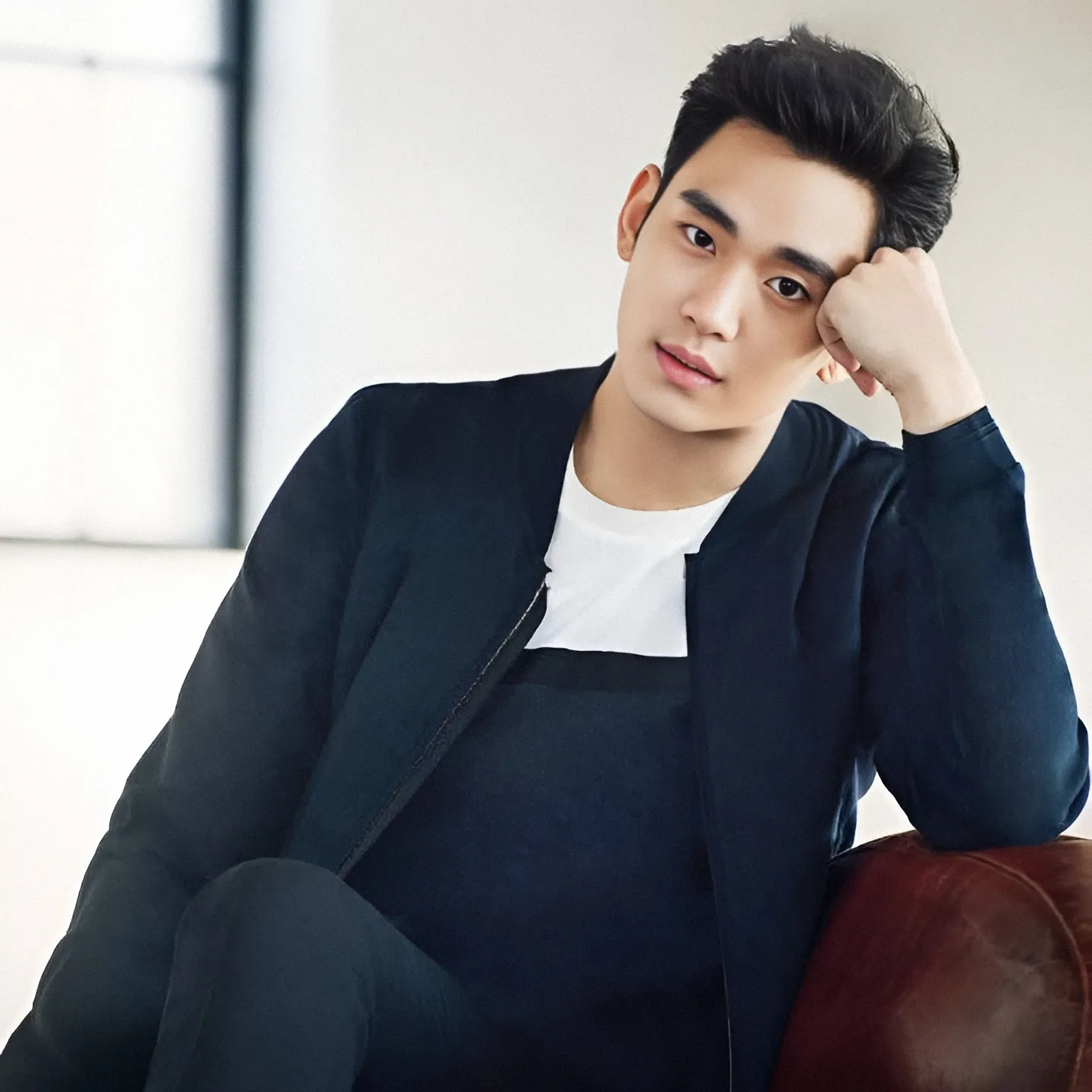 Behind-the-scenes cut of Kim Soohyun