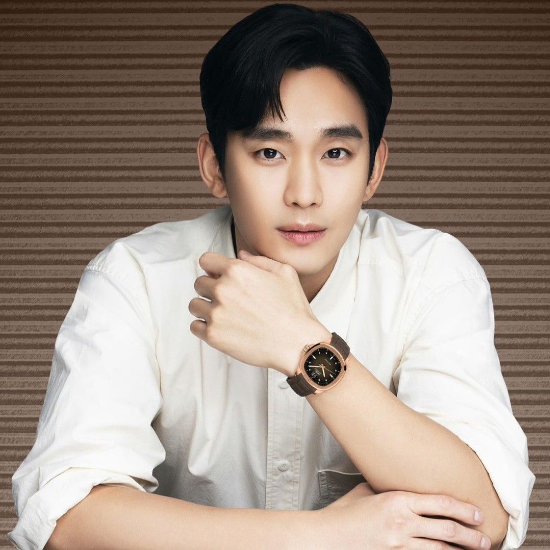 Foto kegiatan terbaru dari Kim Soohyun