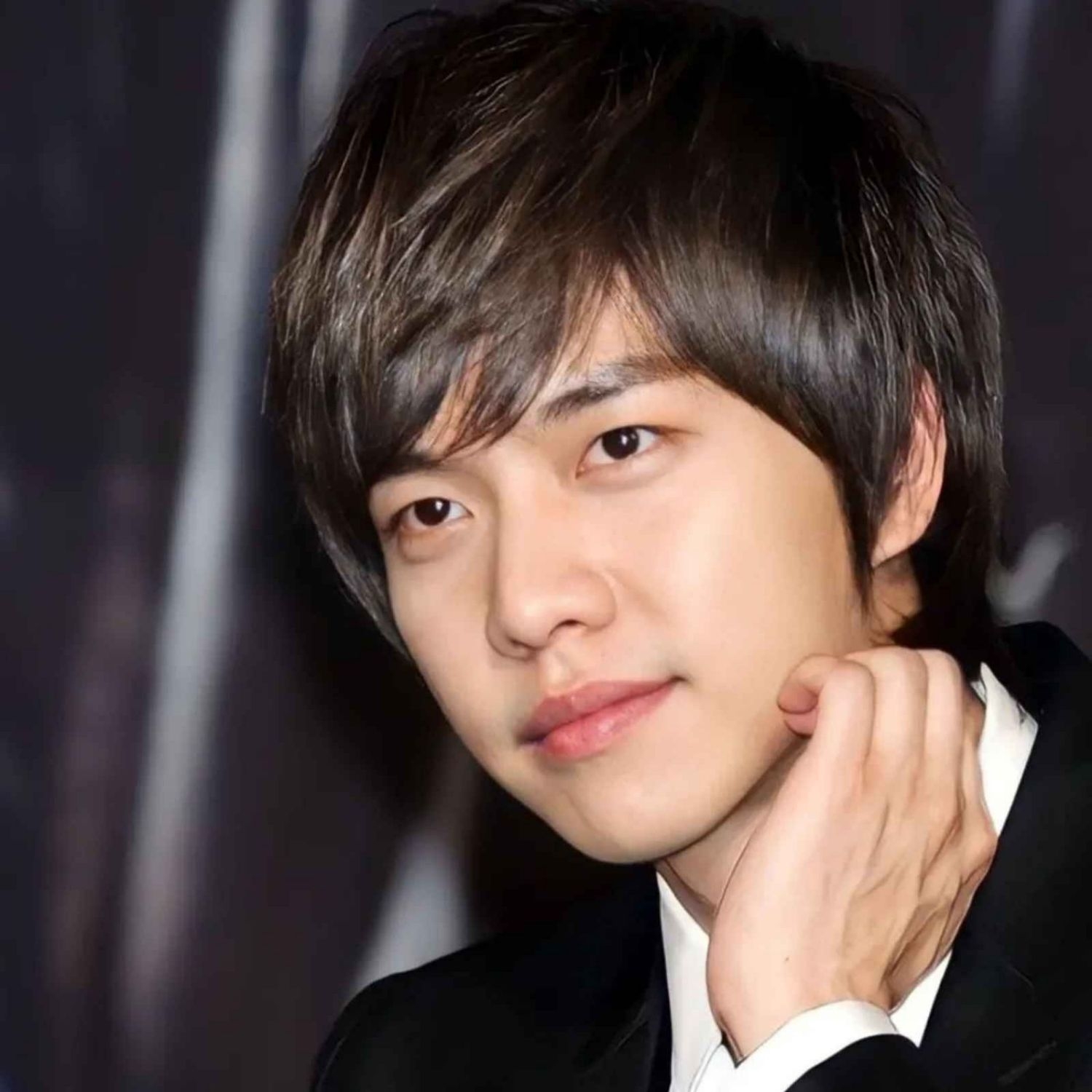 イ・スンギの最近の活動ショット