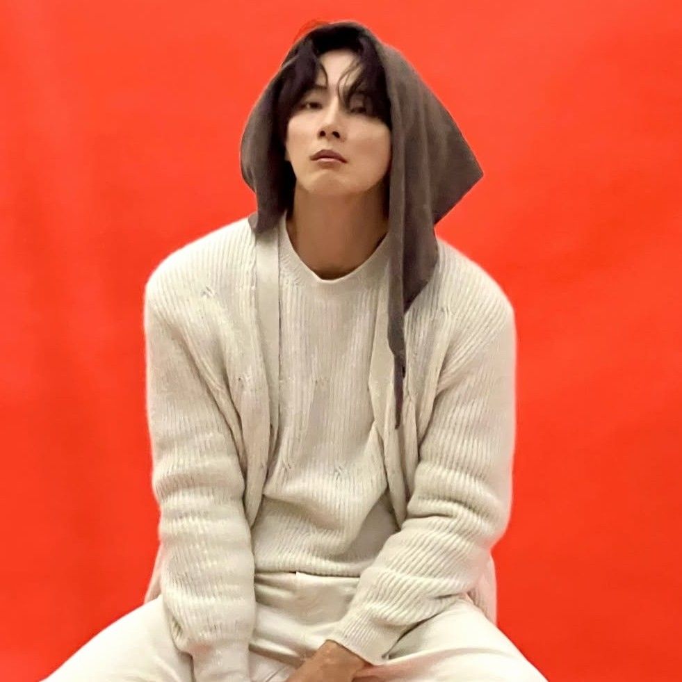 Latest photo of Yoon Shiyoon