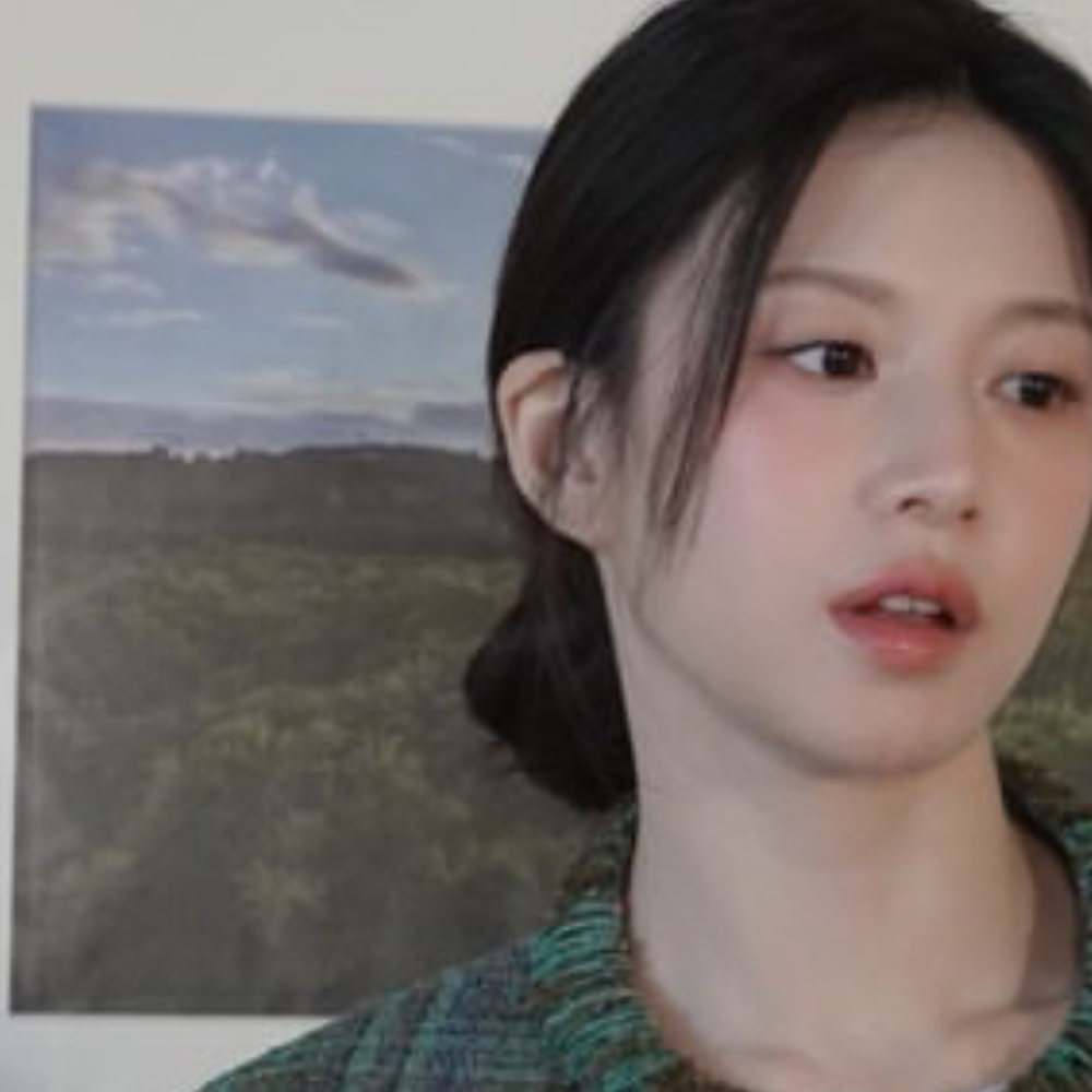 Behind-the-scenes cut of Go Younjung