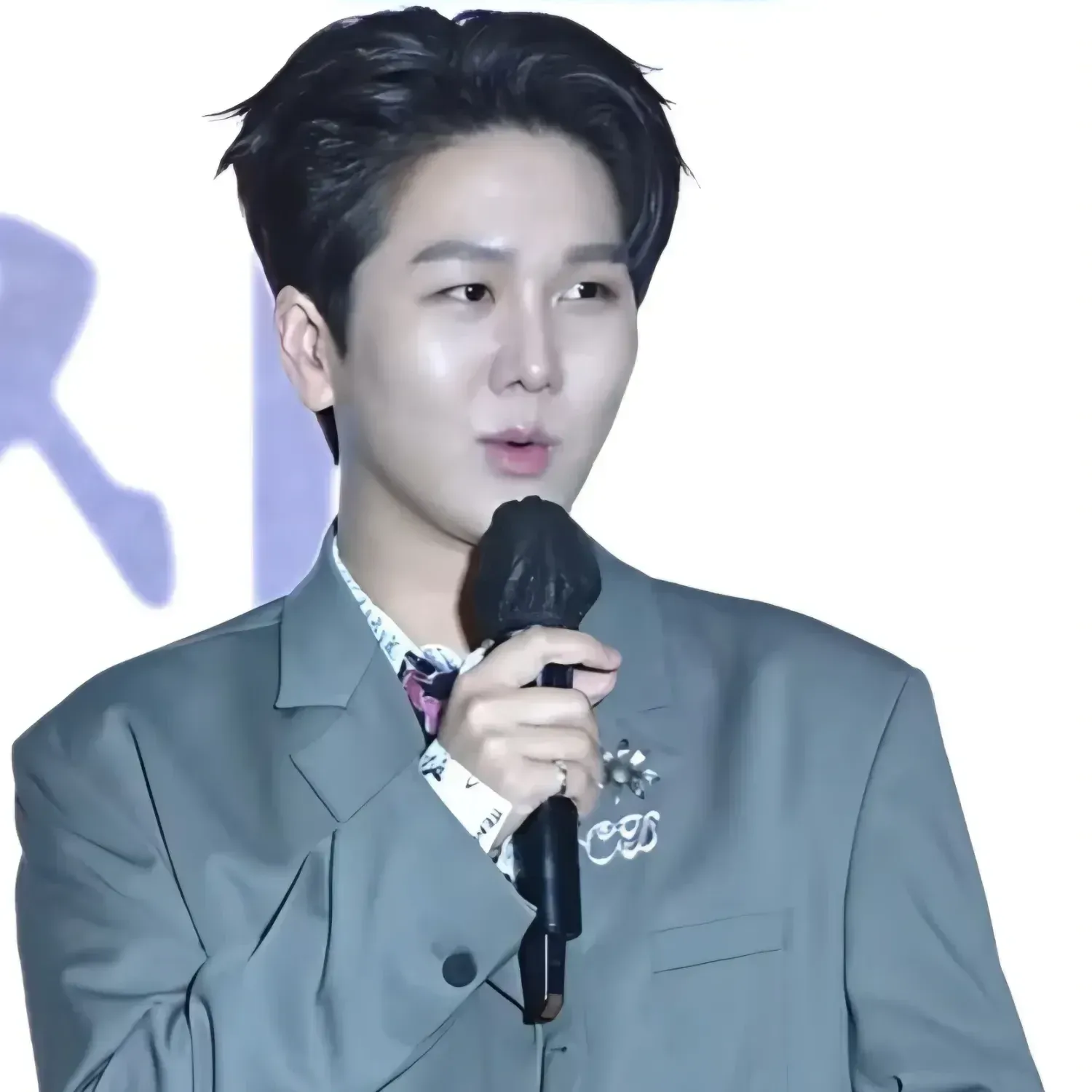 金秀瓒的最新照片