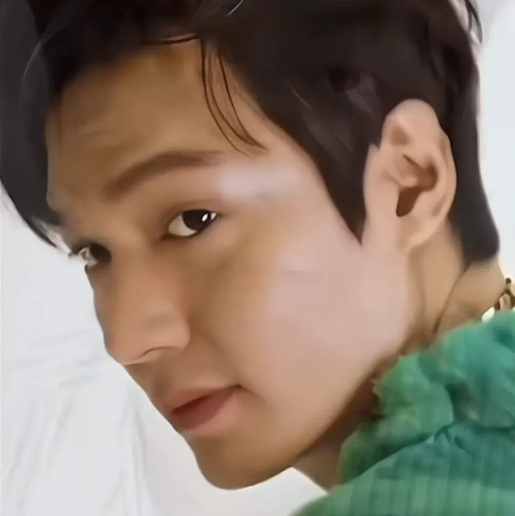 Behind-the-scenes cut of Lee Minho