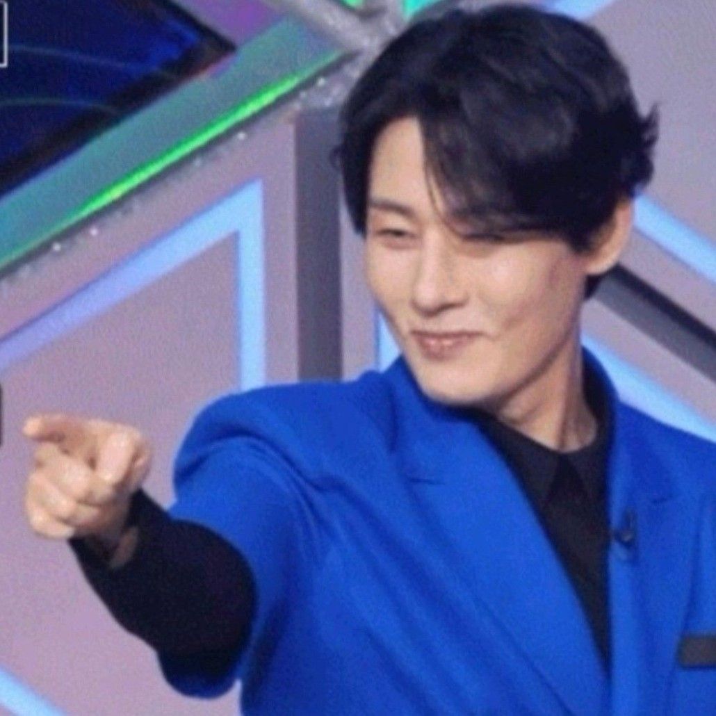 Behind-the-scenes cut of Kang Moonkyung