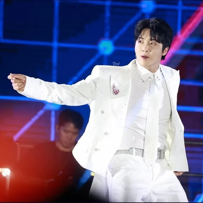 Latest photo of Hwang Yunsung