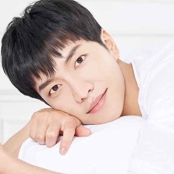 粉絲拍下的李昇基瞬間