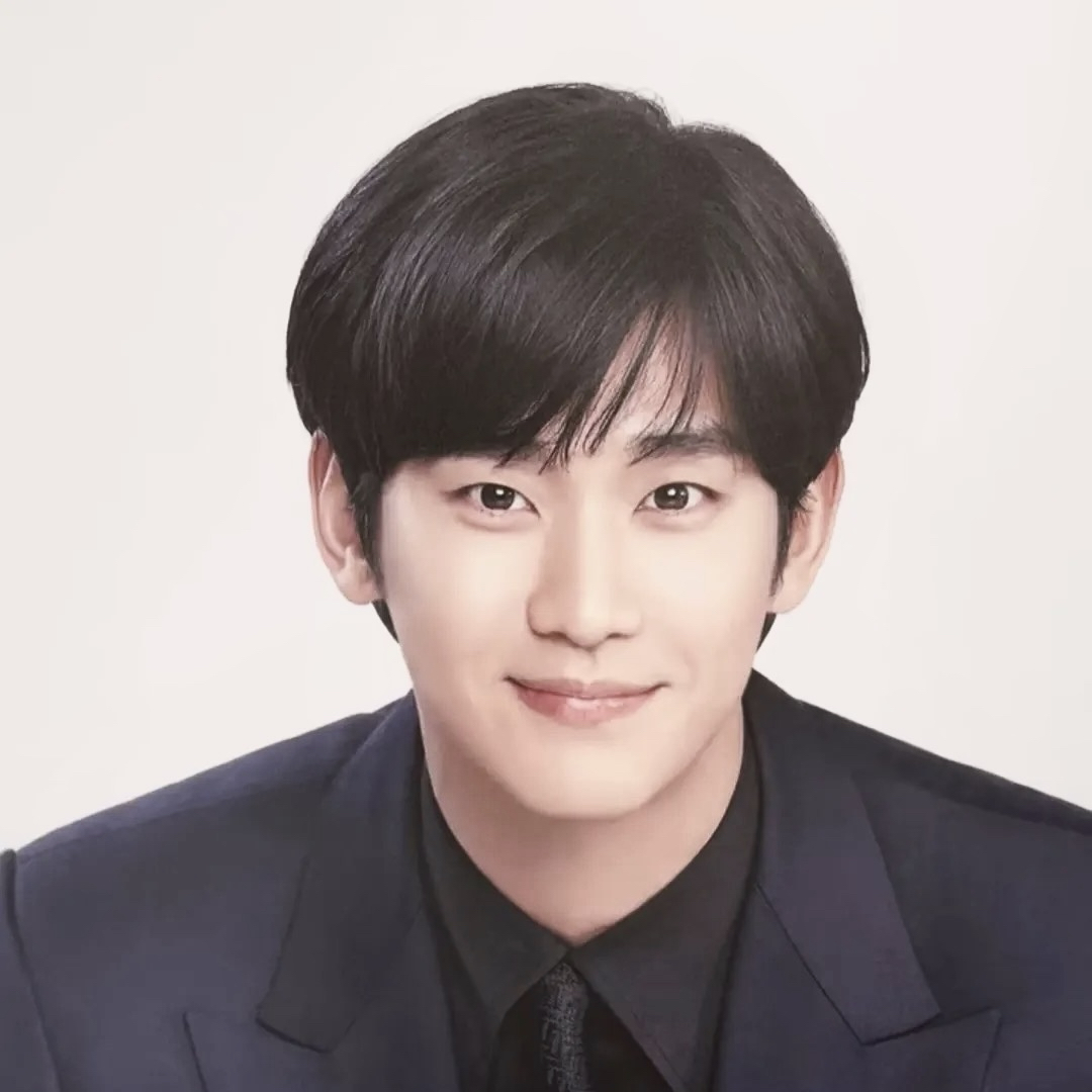 A moment captured by a fan of Kim Soohyun