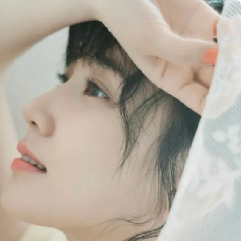 A moment captured by a fan of Park Eunbin