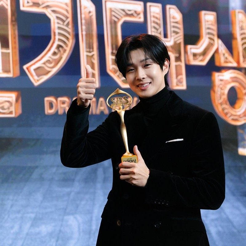 A moment captured by a fan of Choi Wooshik