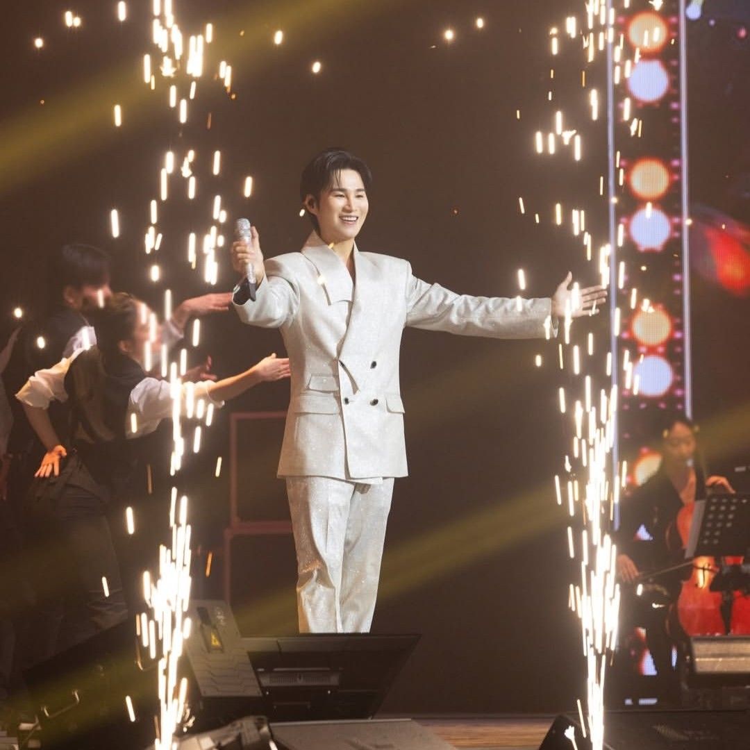 Cuplikan di balik layar dari Kim Heejae