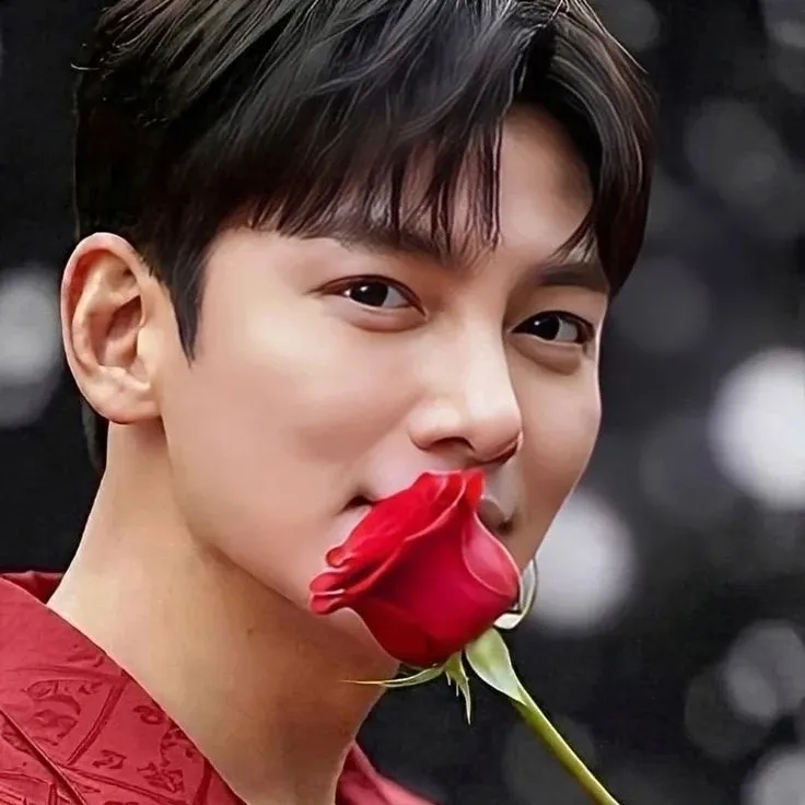 Recent activity shot of Ji Changwook