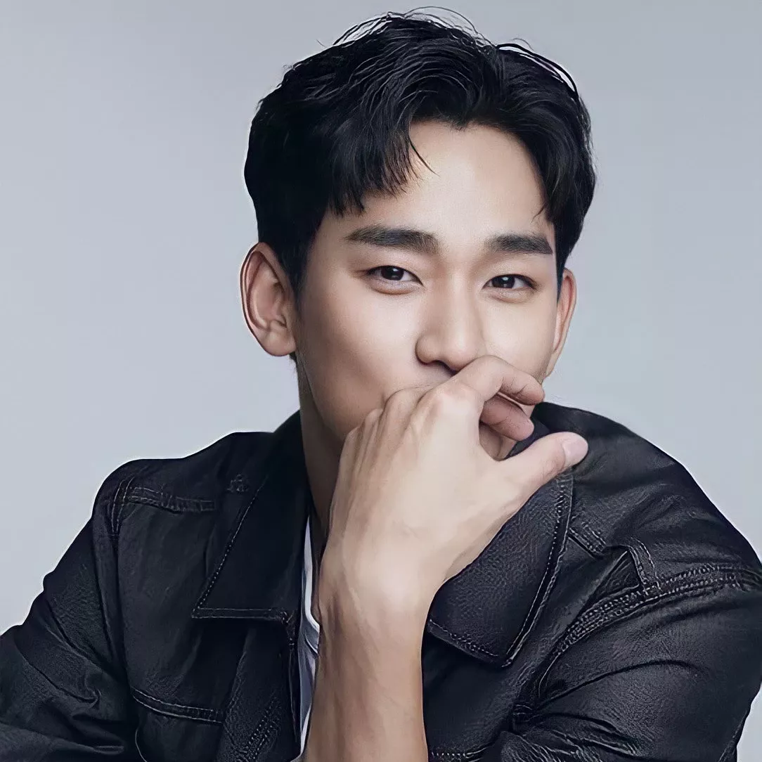 Recent activity shot of Kim Soohyun