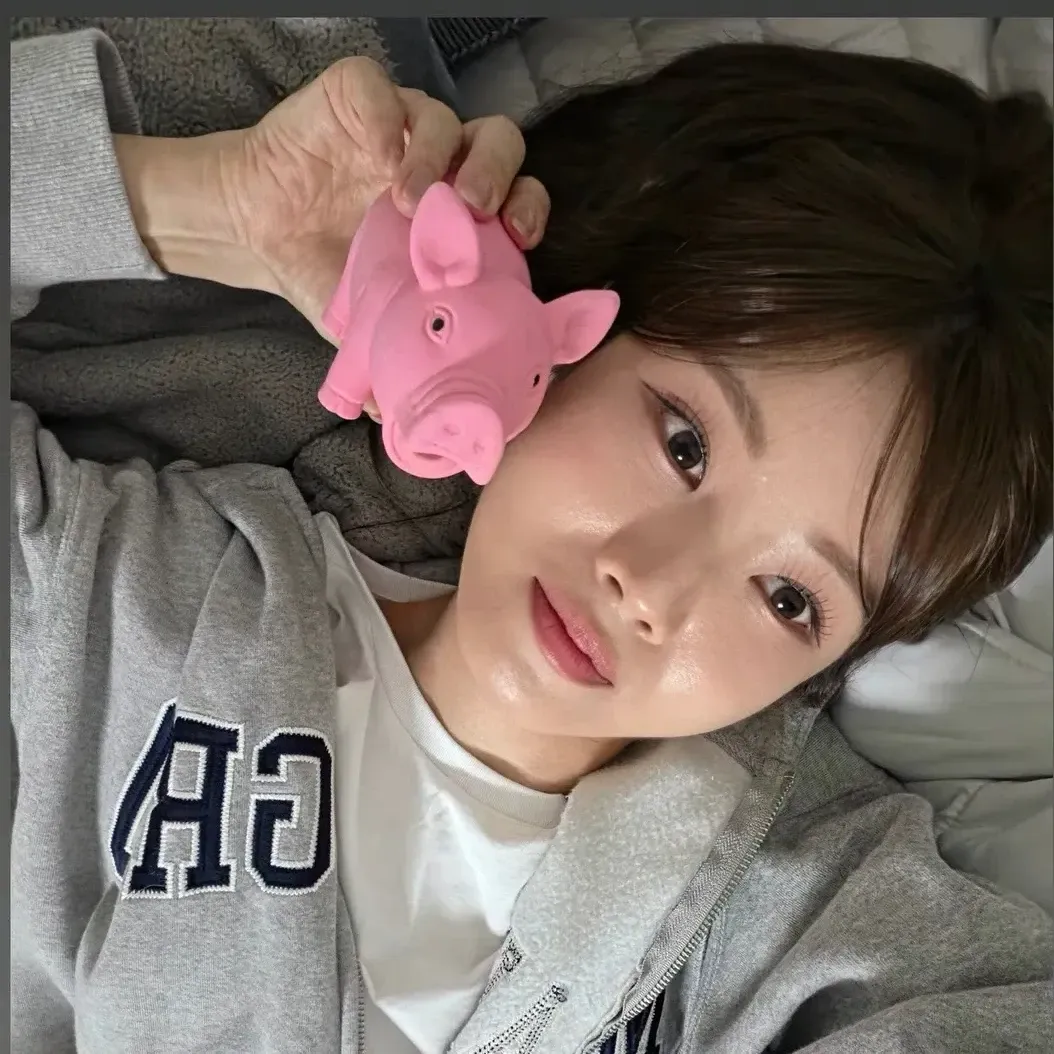 A moment captured by a fan of Bae Ahyeon