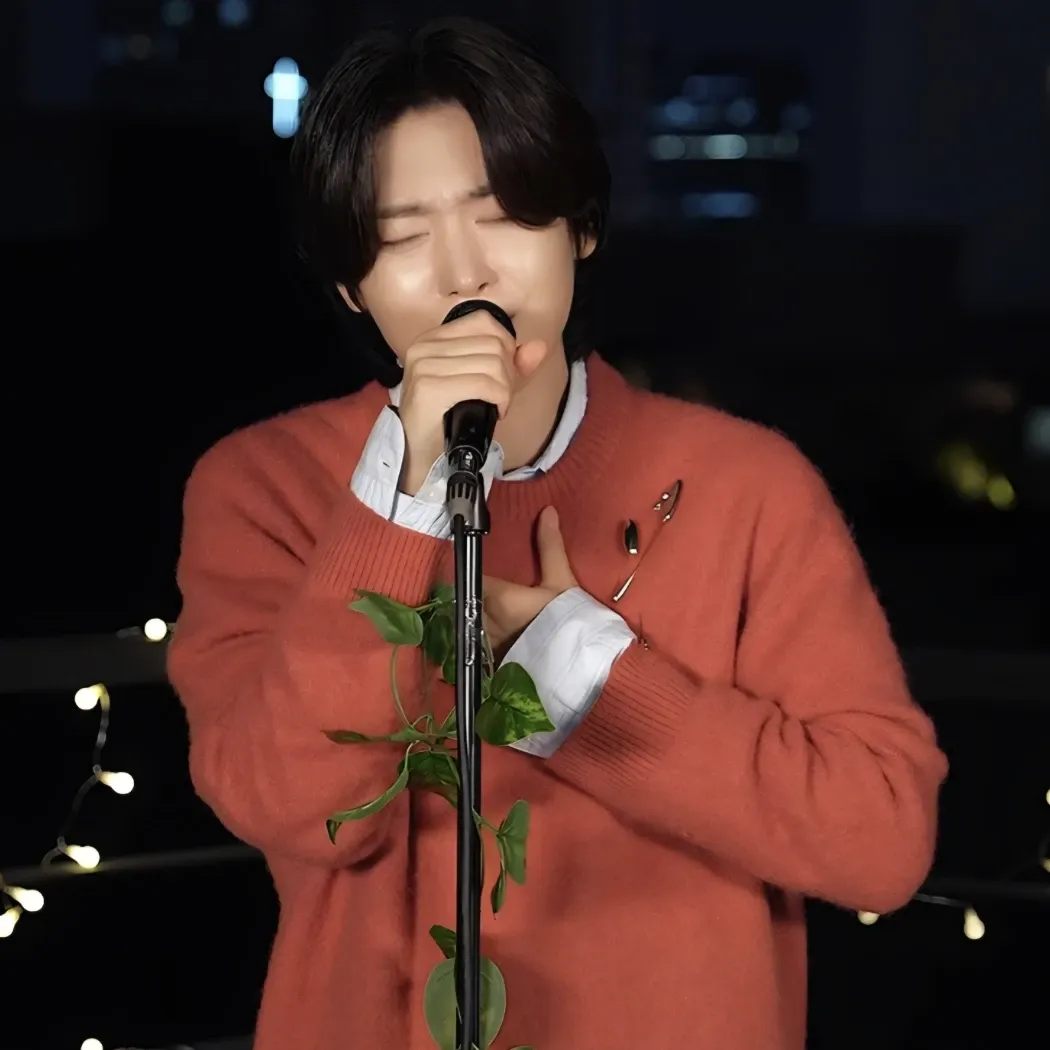 Behind-the-scenes cut of Kim Yongbin