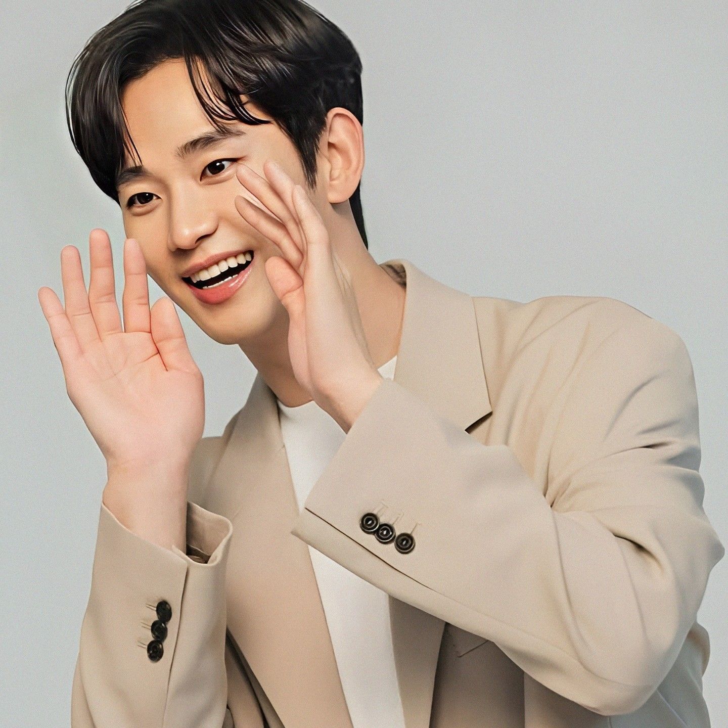 Behind-the-scenes cut of Kim Soohyun