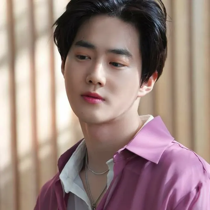 Recent activity shot of Suho