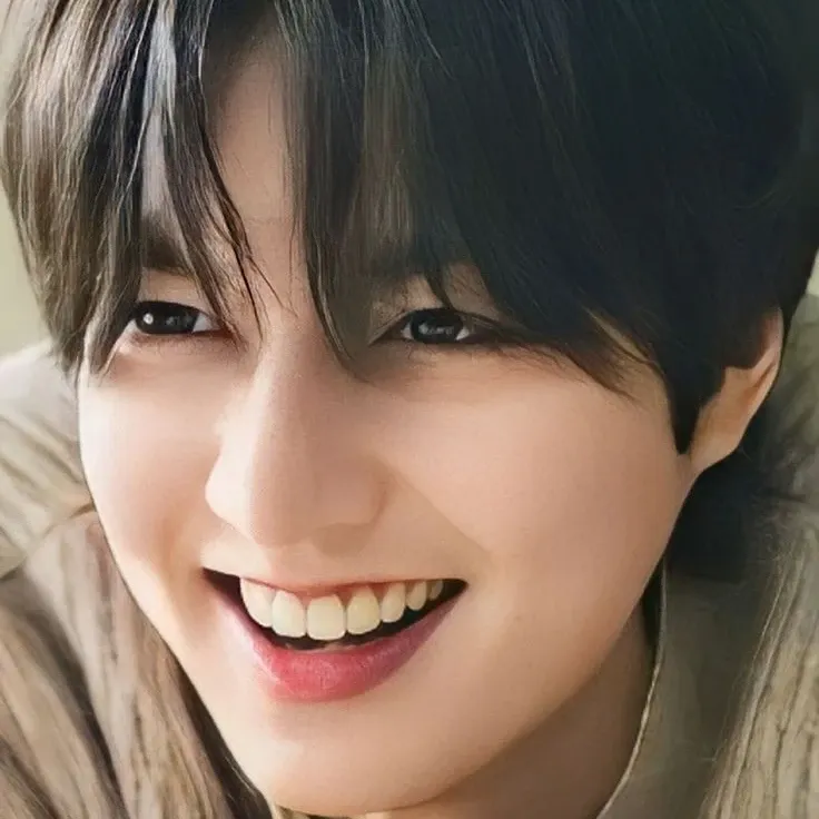 粉丝拍下的李敏镐瞬间