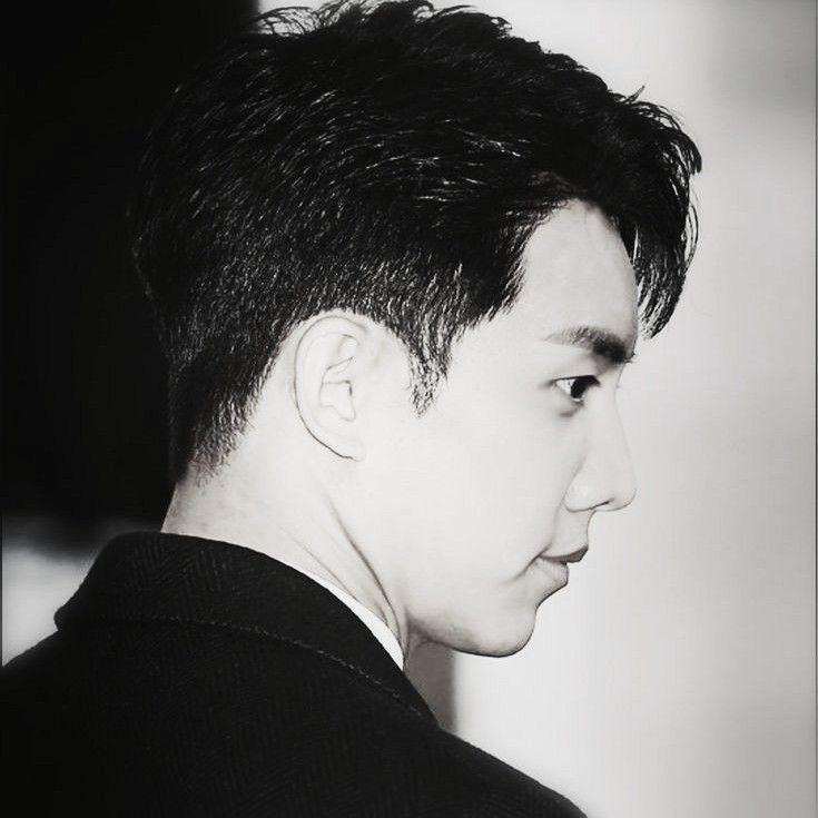 Cuplikan di balik layar dari Lee Seunggi