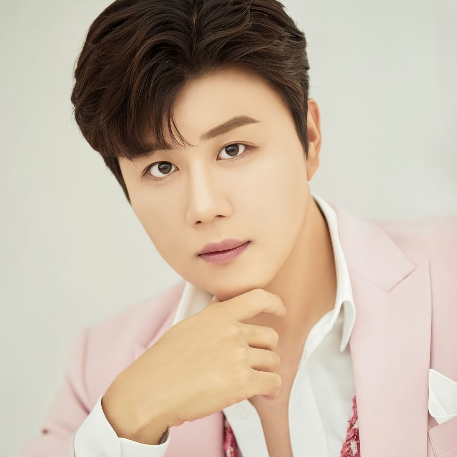 Behind-the-scenes cut of Jin Haesung