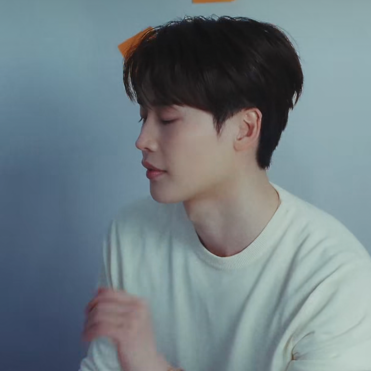Recent activity shot of Lee Jongsuk