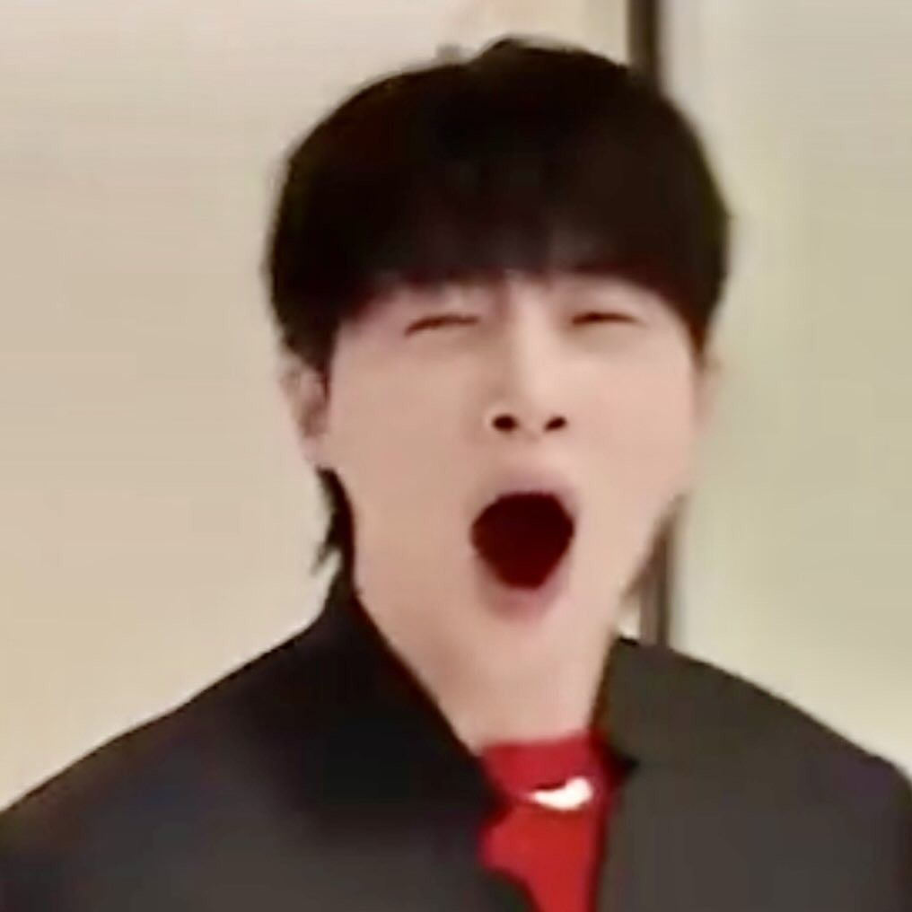 Behind-the-scenes cut of Byeon Wooseok