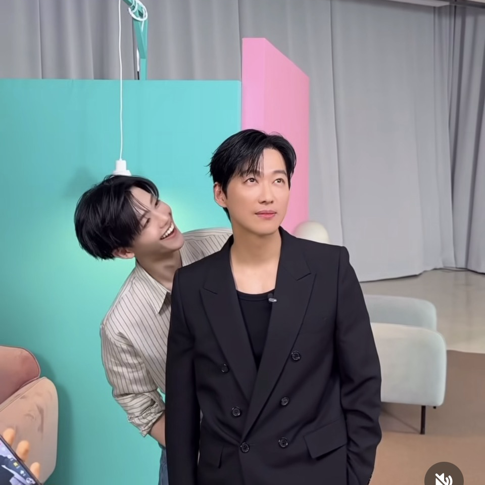 Behind-the-scenes cut of Namkoong Min