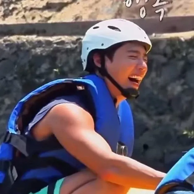 Recent activity shot of Park Bogum