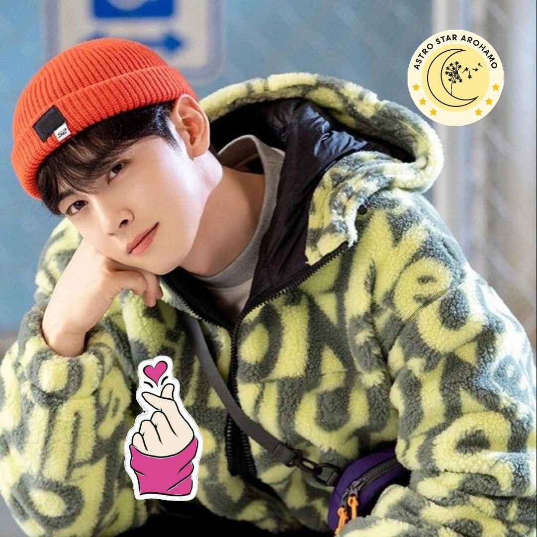 A moment captured by a fan of Cha Eunwoo