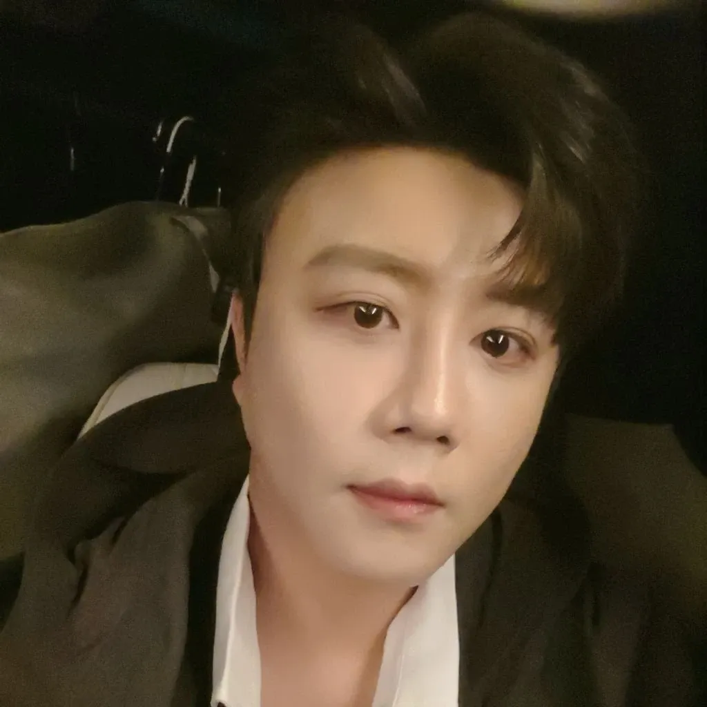 Recent activity shot of Jin Haesung