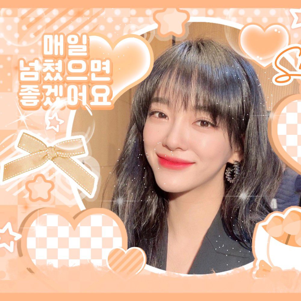 Behind-the-scenes cut of Kim Sejeong