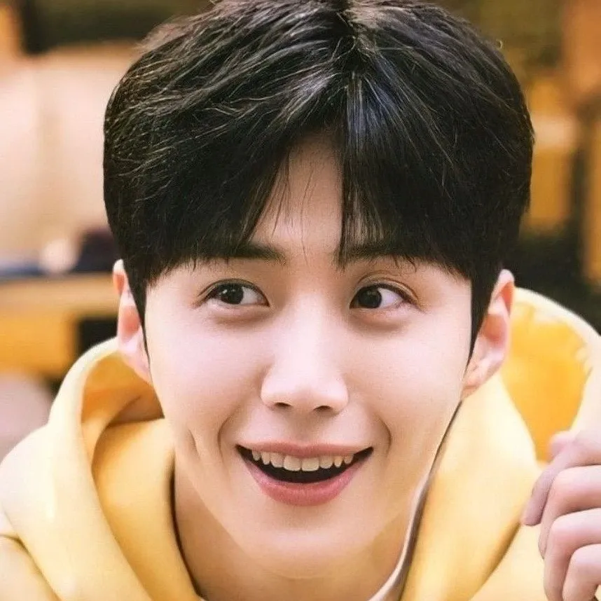 Cuplikan di balik layar dari Kim Seonho