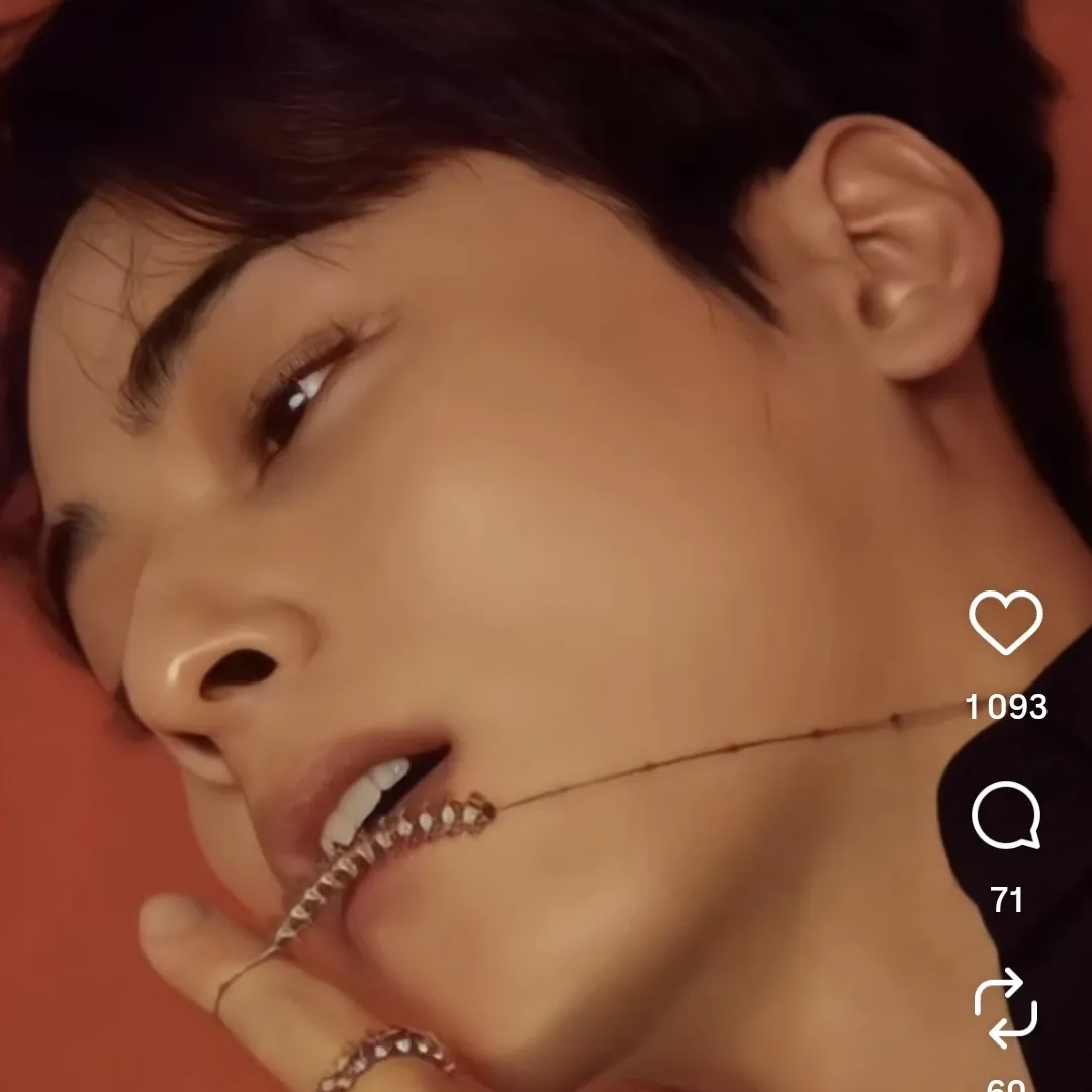 Latest photo of Cha Eunwoo
