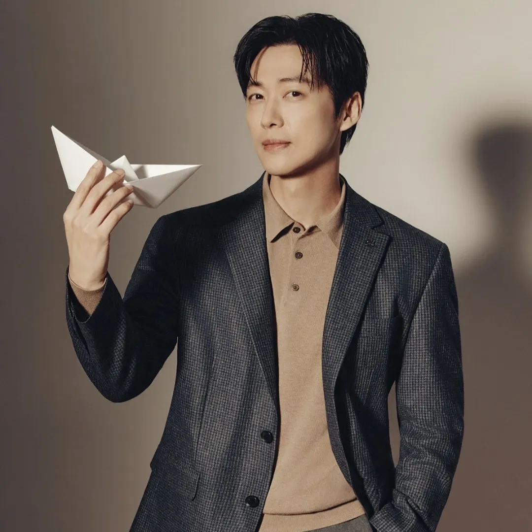 Latest photo of Namkoong Min