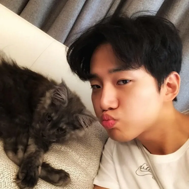 Momen yang diabadikan oleh penggemar Lee Junho