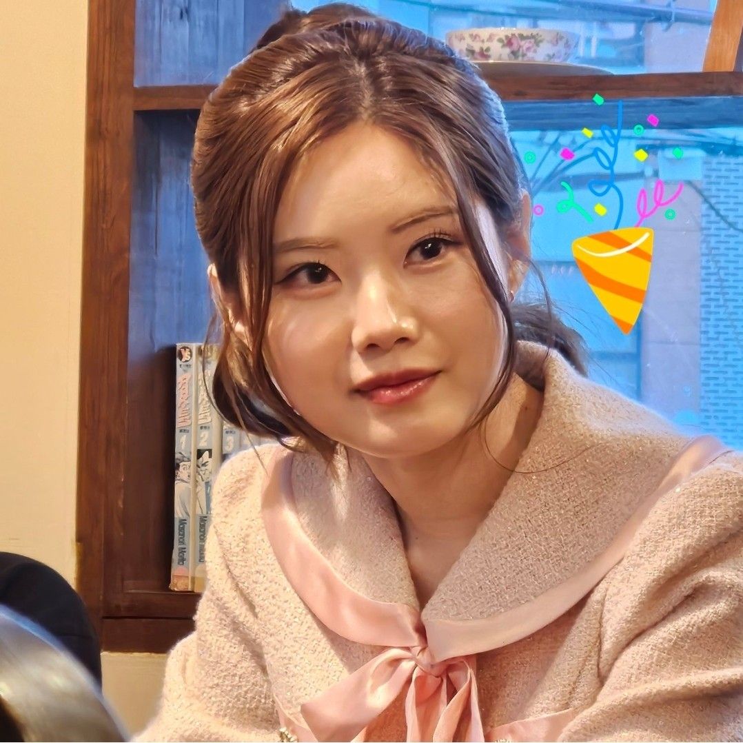 Recent activity shot of Bae Ahyeon