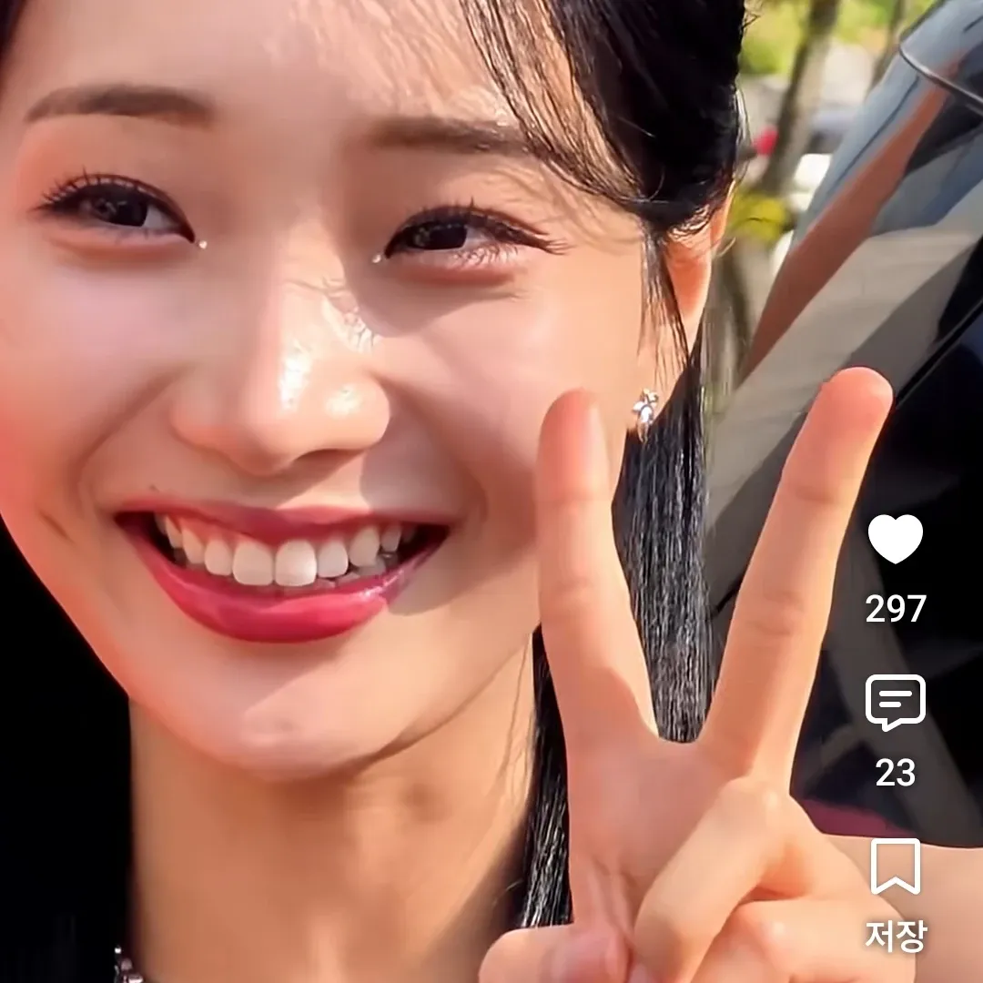 Behind-the-scenes cut of Kim Soyeon (2004)