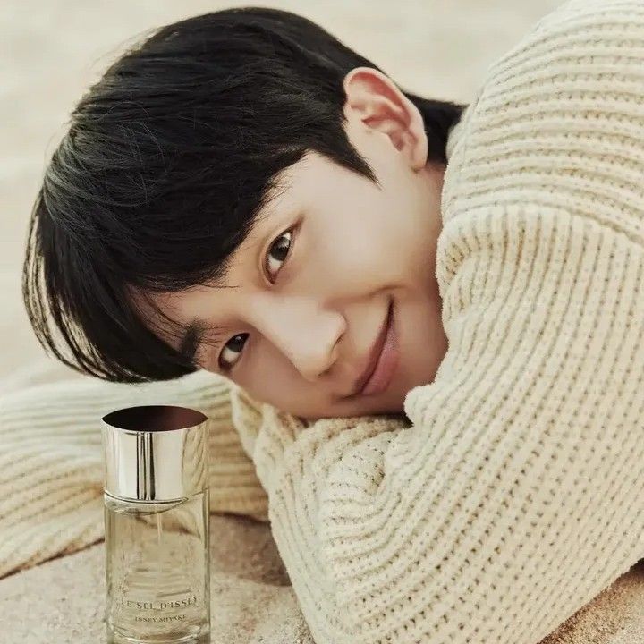 粉丝拍下的丁海寅瞬间