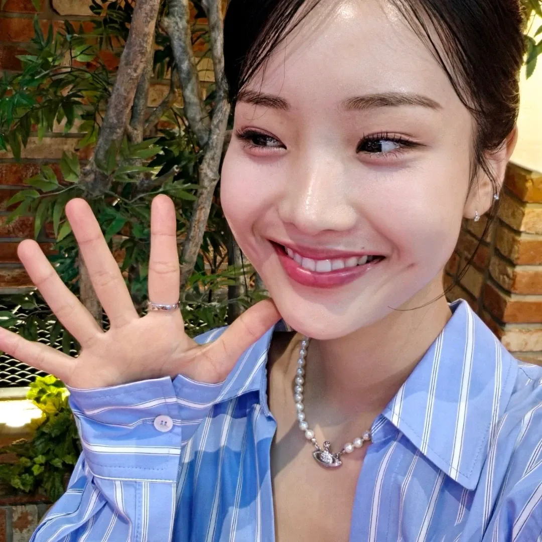 A moment captured by a fan of Kim Soyeon (2004)