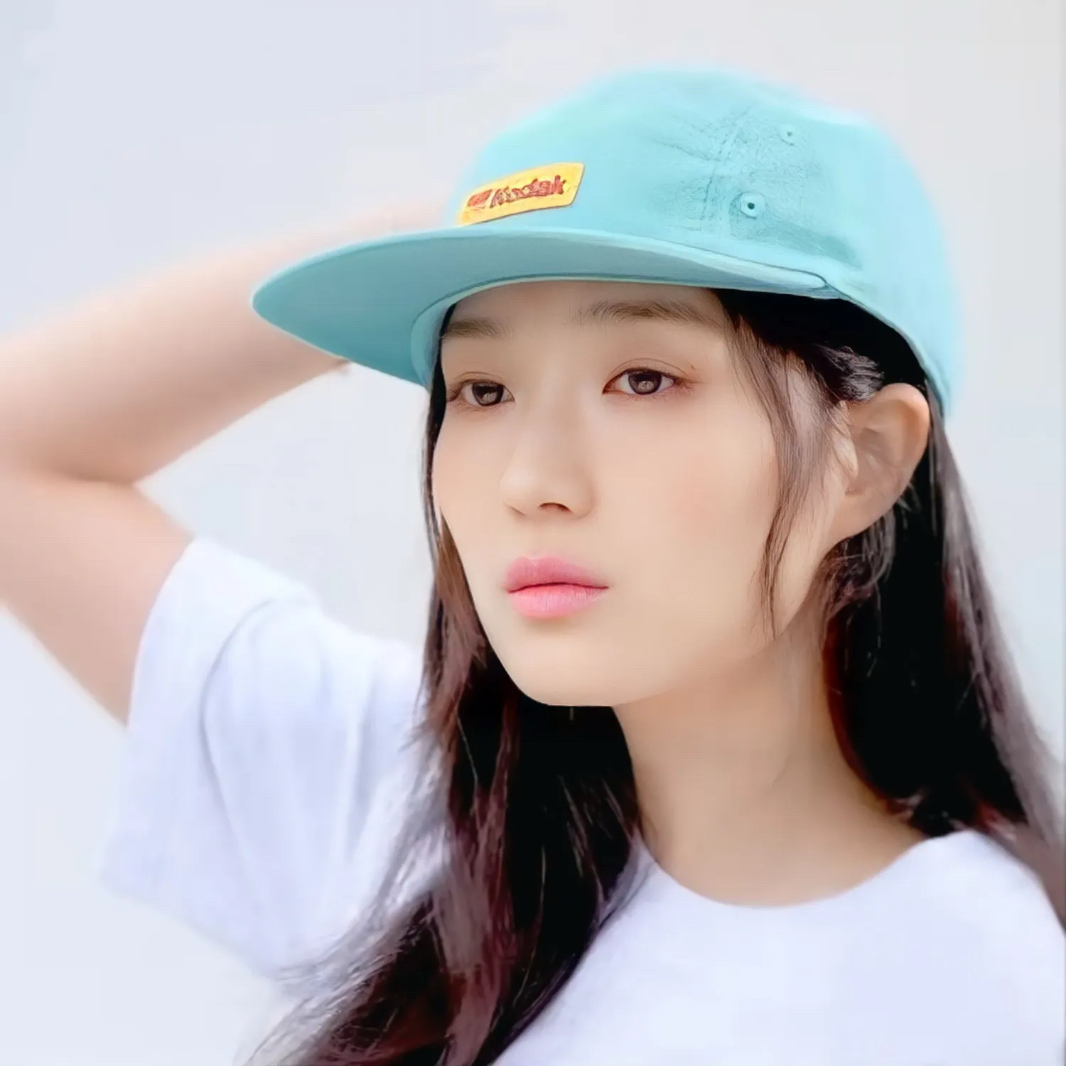 Recent activity shot of Kim Hyeyoon