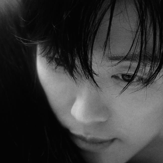 Behind-the-scenes cut of Namkoong Min
