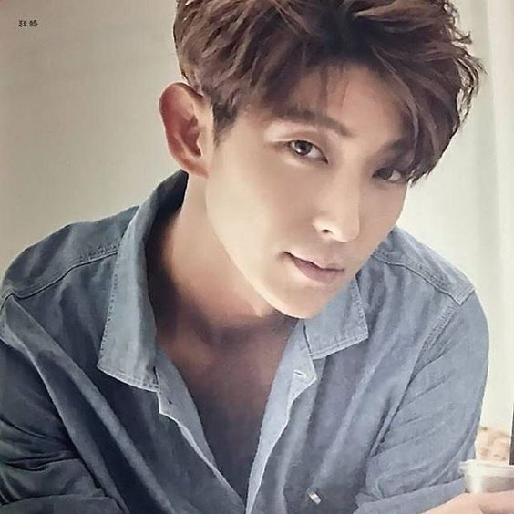 Recent activity shot of Lee Joongi