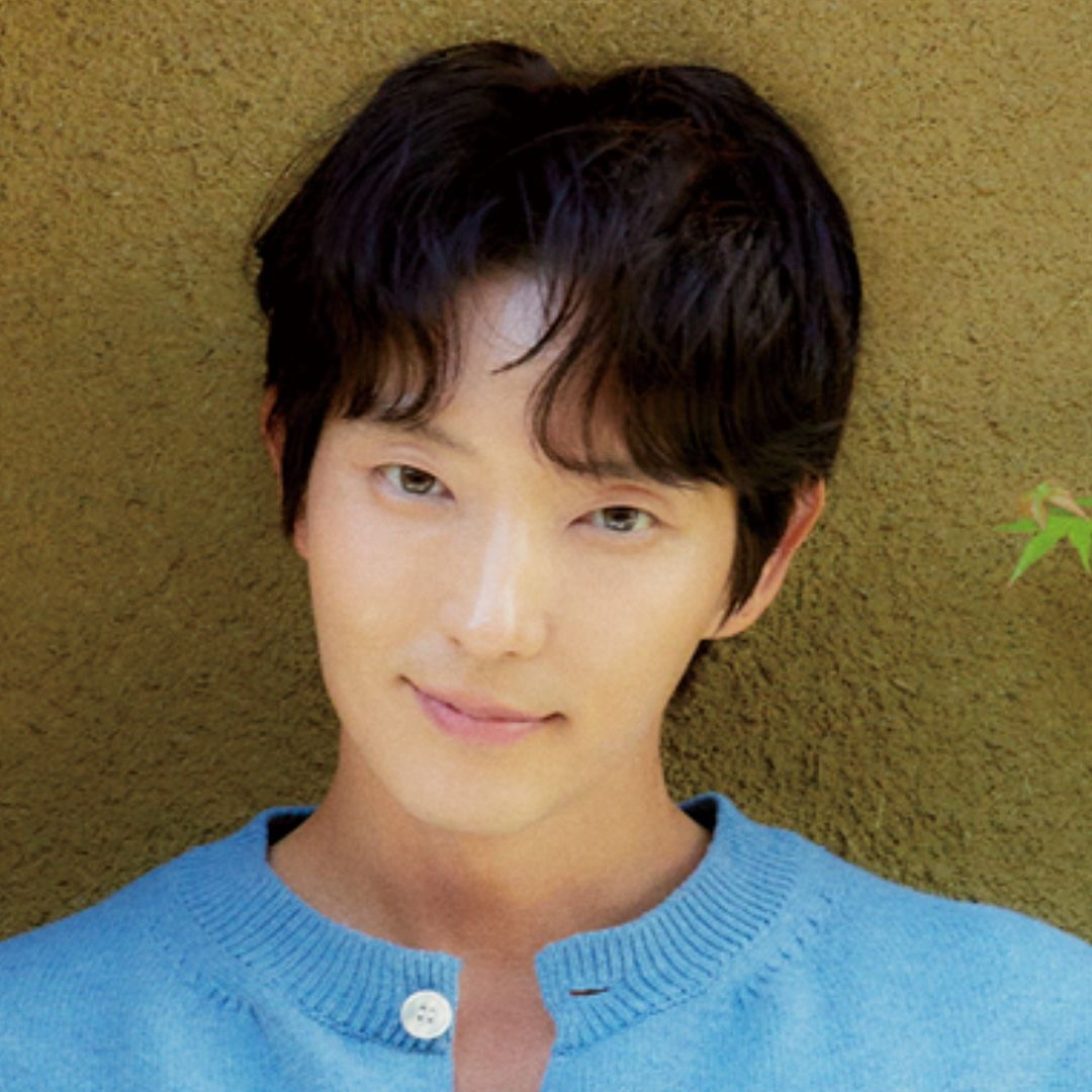 Recent activity shot of Lee Joongi