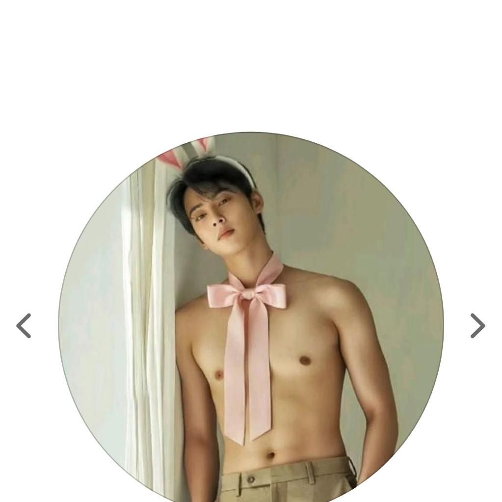 Behind-the-scenes cut of Cha Eunwoo