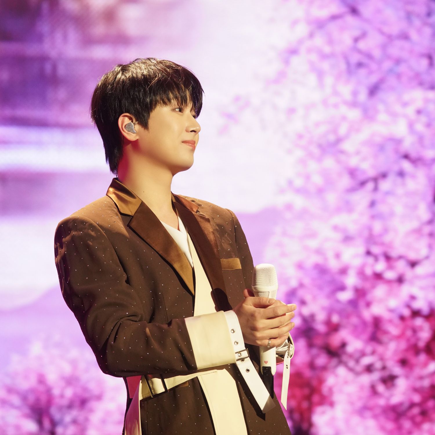 Recent activity shot of Lee Chanwon