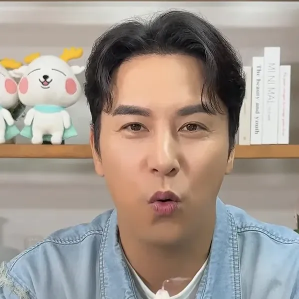 Foto kegiatan terbaru dari Jang Minho