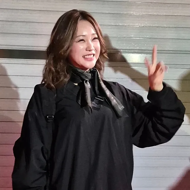 홍지윤의 최신 사진