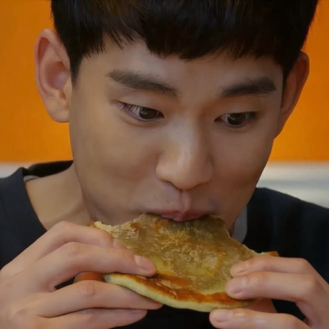 Latest photo of Kim Soohyun
