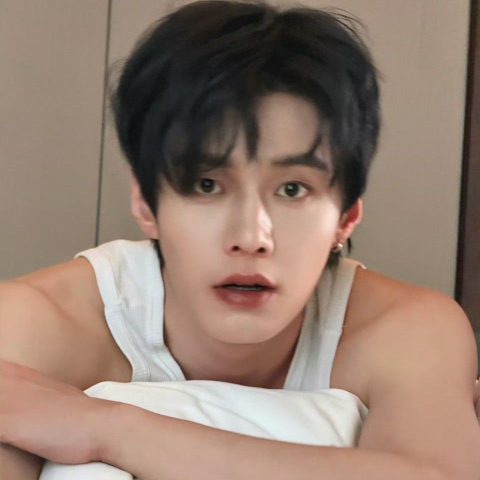 A moment captured by a fan of He Yu